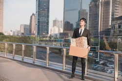 哪些八字組合的人最容易失業？